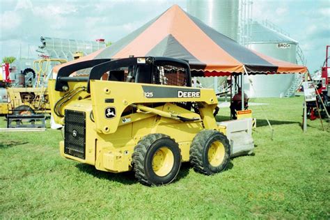 john deere 325 skid steer serpentine belt diagram|John Deere 325, 328 SkidSteer Loader Repair Technical Manual.